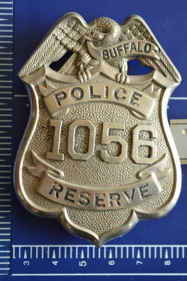 BUFFALO NEW YORK POLICE RESERVE BADGE