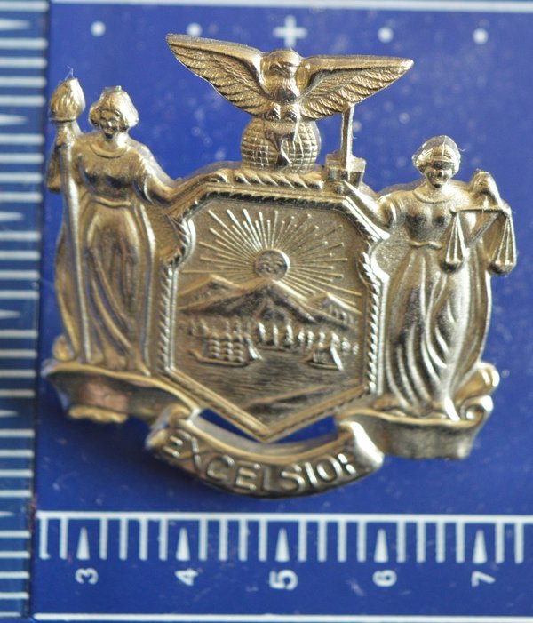 NY STATE POLICE HAT BADGE