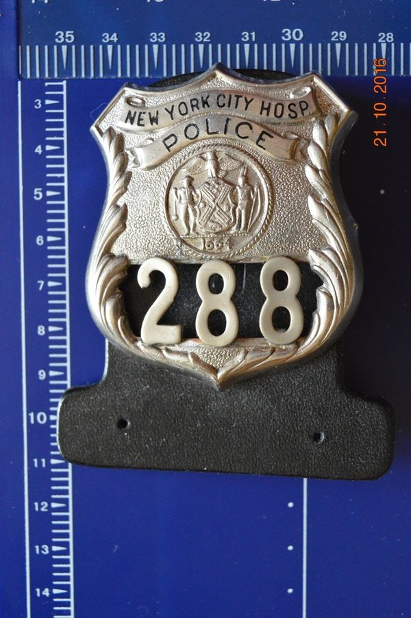 NEW YORK NYC HOSPITAL POLICE BADGE